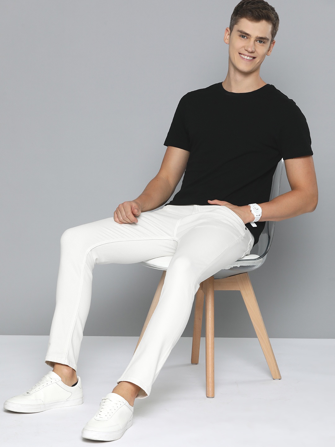 

Mast & Harbour Men Skinny Fit Stretchable Jeans, Off white