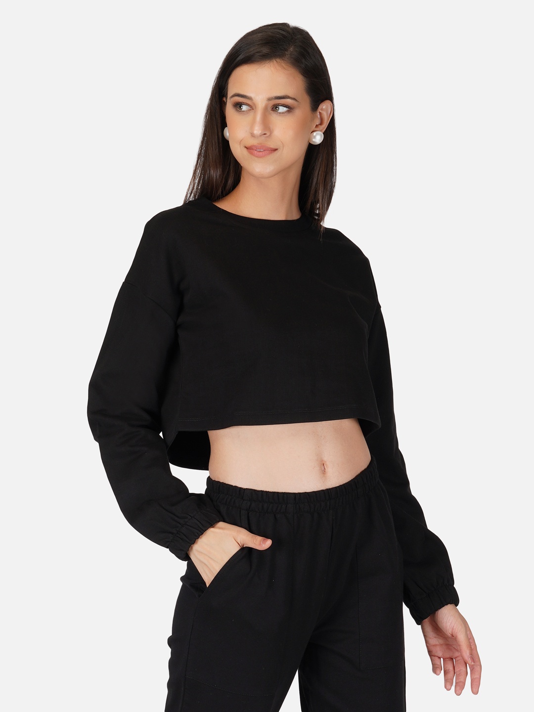 

Tinted Women Black Solid Crop Sweatshirt