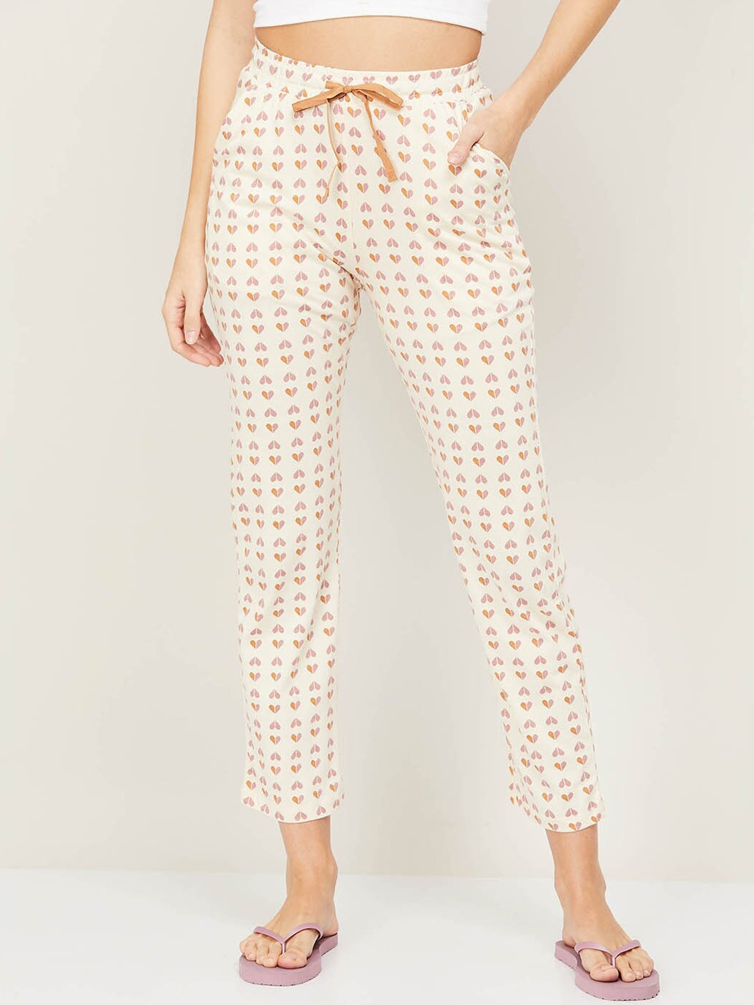 

Ginger by Lifestyle Women Beige Heart Printed Cotton Lounge Pants