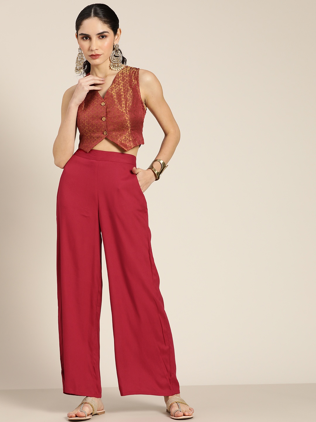

Moda Rapido Women Red & Golden Ethnic Motifs Woven Design Co-Ords Set