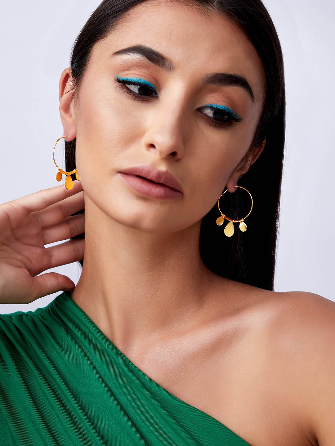 

Rubans Voguish Women Gold-Plated Circular Hoop Earrings