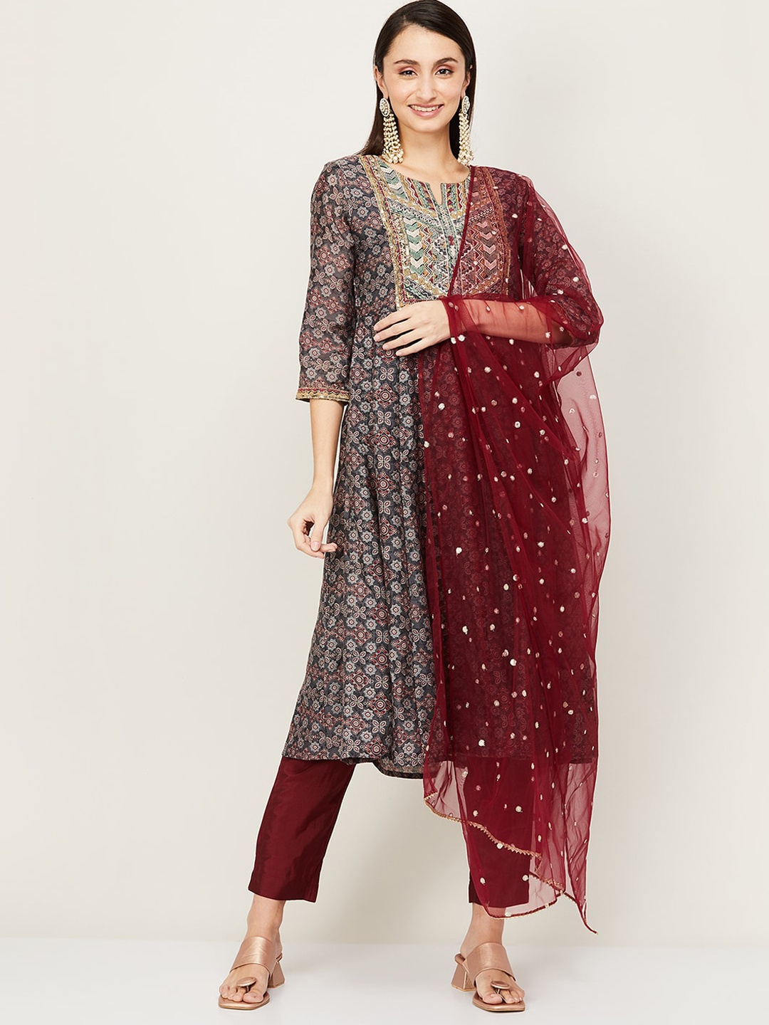 

Melange by Lifestyle Women Printed Panelled Kurta with Trousers & With Dupatta, Grey
