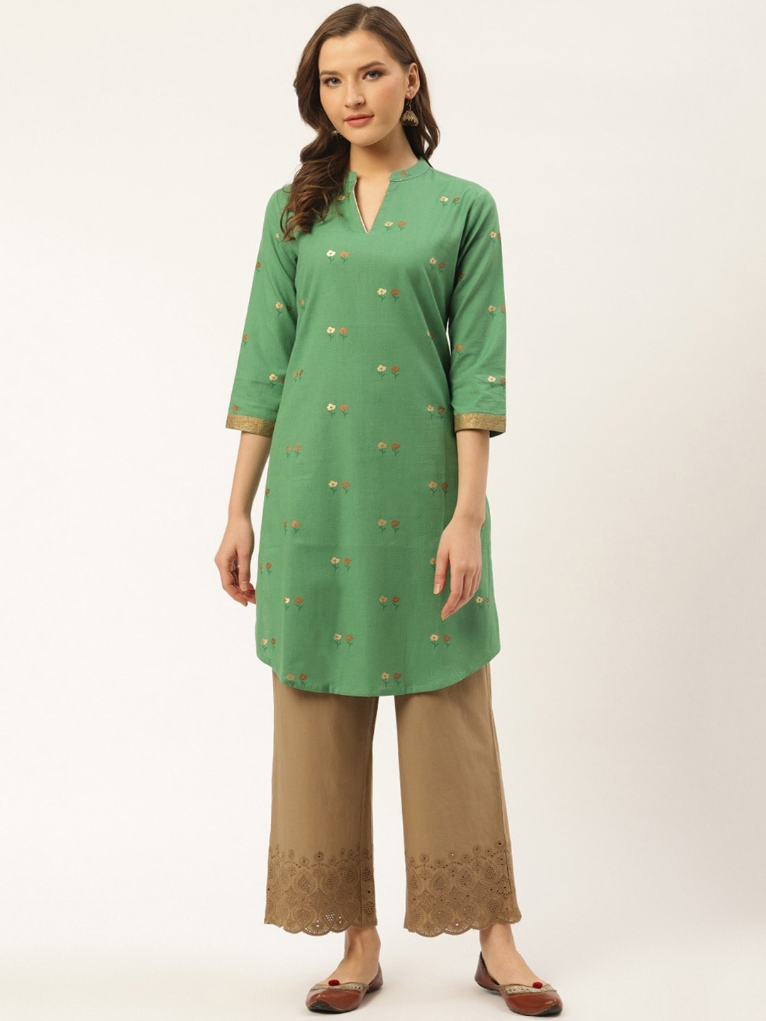 

fabGLOBAL Women Green & Gold-Toned Floral Printed Kurta