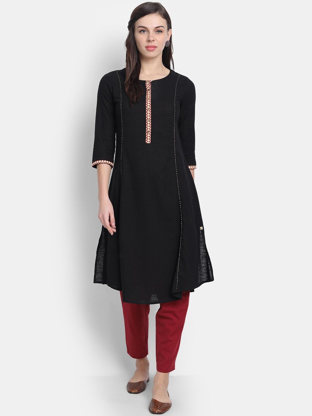 

fabGLOBAL Women Black Solid Thread Work Kurta
