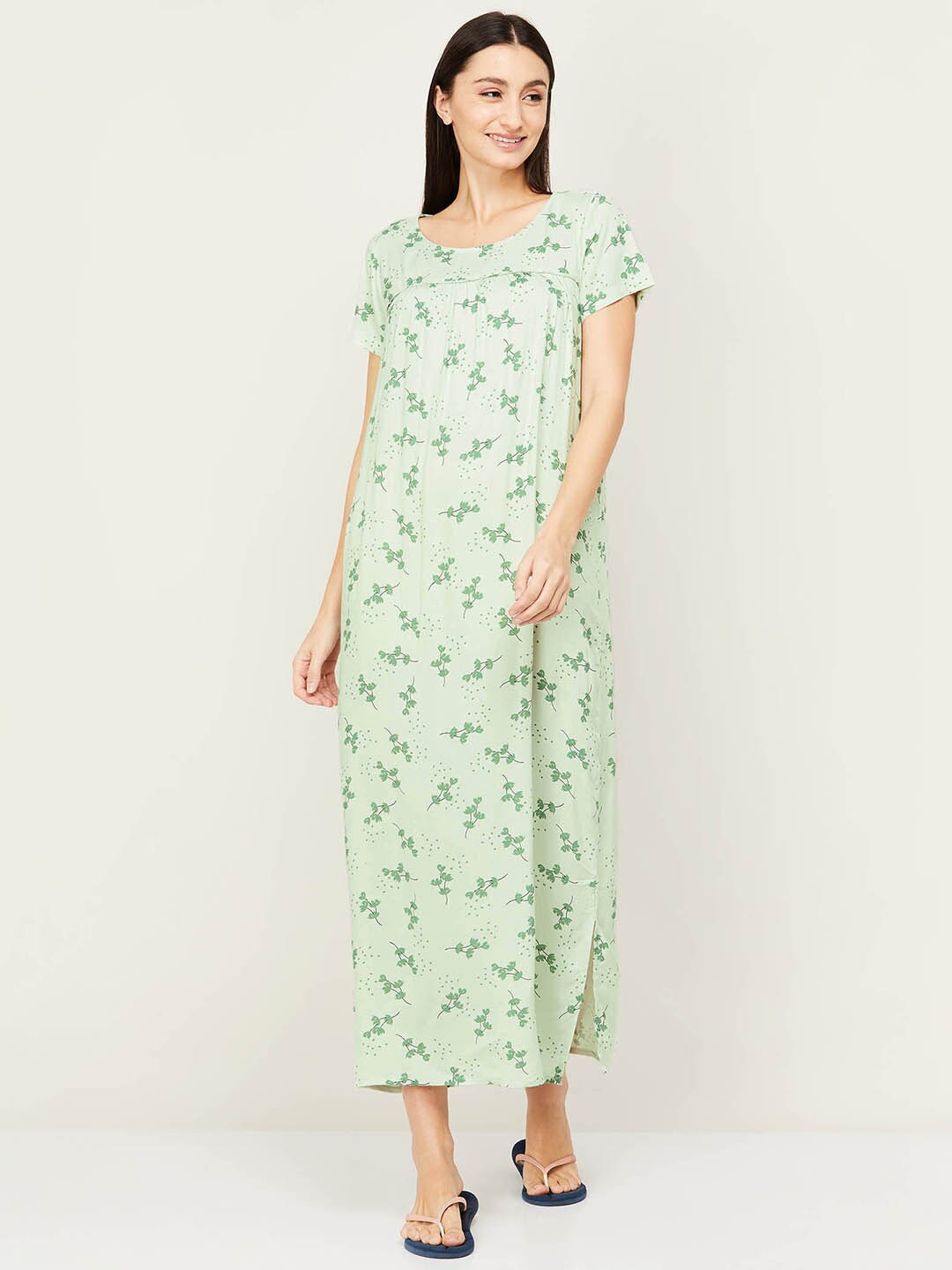 

Ginger by Lifestyle Women Green Printed Maxi Nightdress