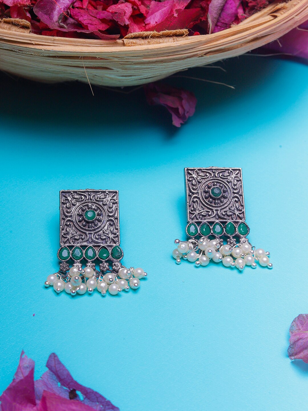 

Sangria Silver-Toned & Green Classic Studs Earrings