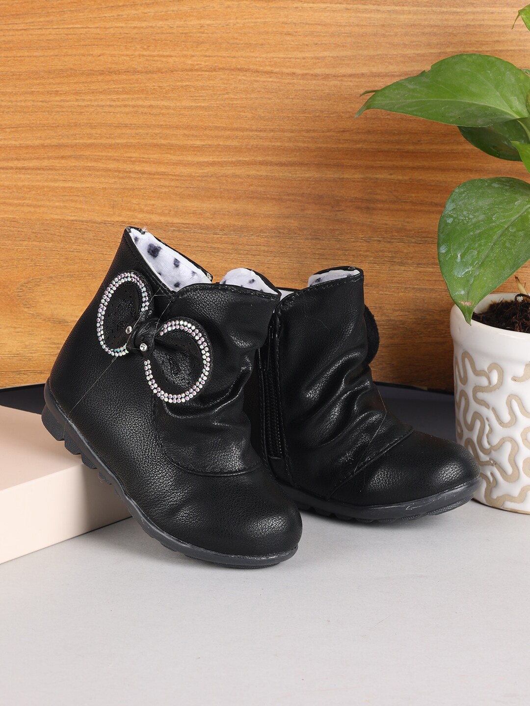 

PASSION PETALS Girls Black PU Boots