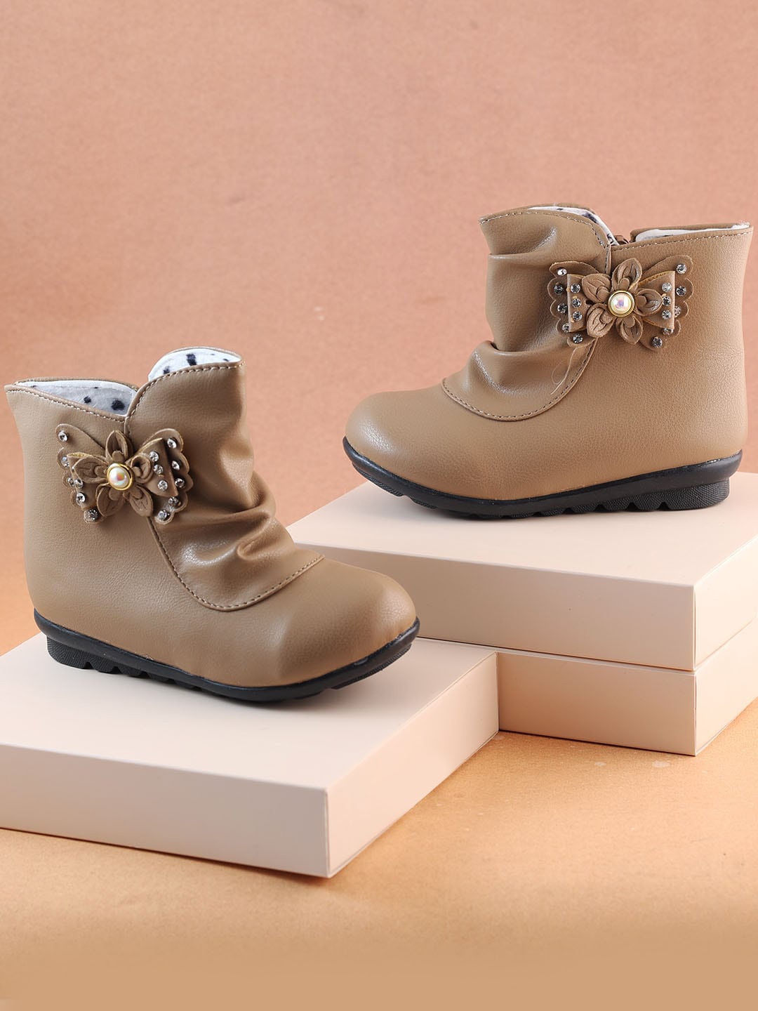 

PASSION PETALS Girls Brown Winter Boots