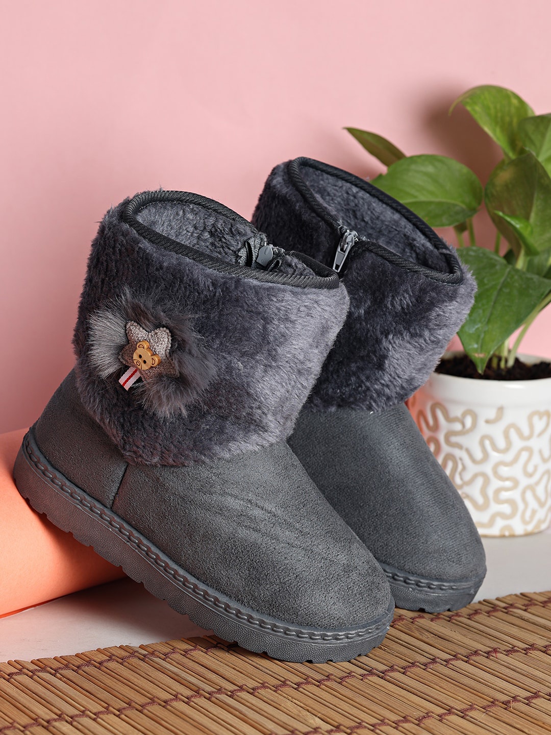 

PASSION PETALS Girls Grey Textured Suede Slip-On Sneakers