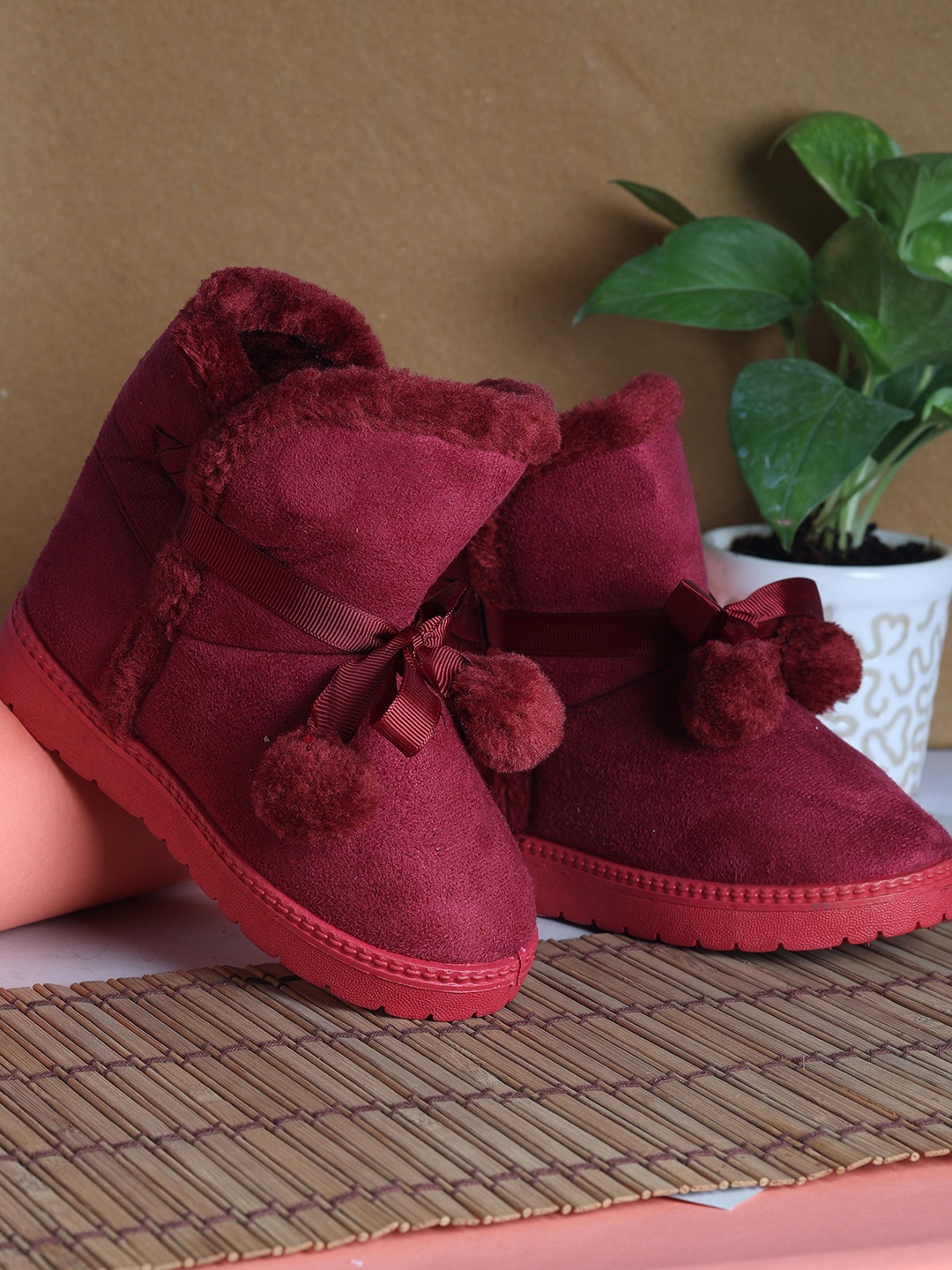 

PASSION PETALS Girls Red Solid Suede Winter Boots
