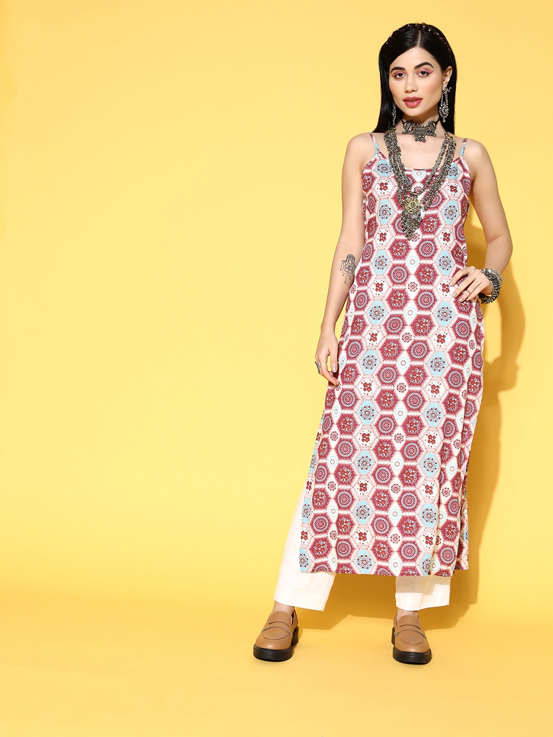 

HERE&NOW Women Maroon & White Ethnic Motifs Printed Kurta