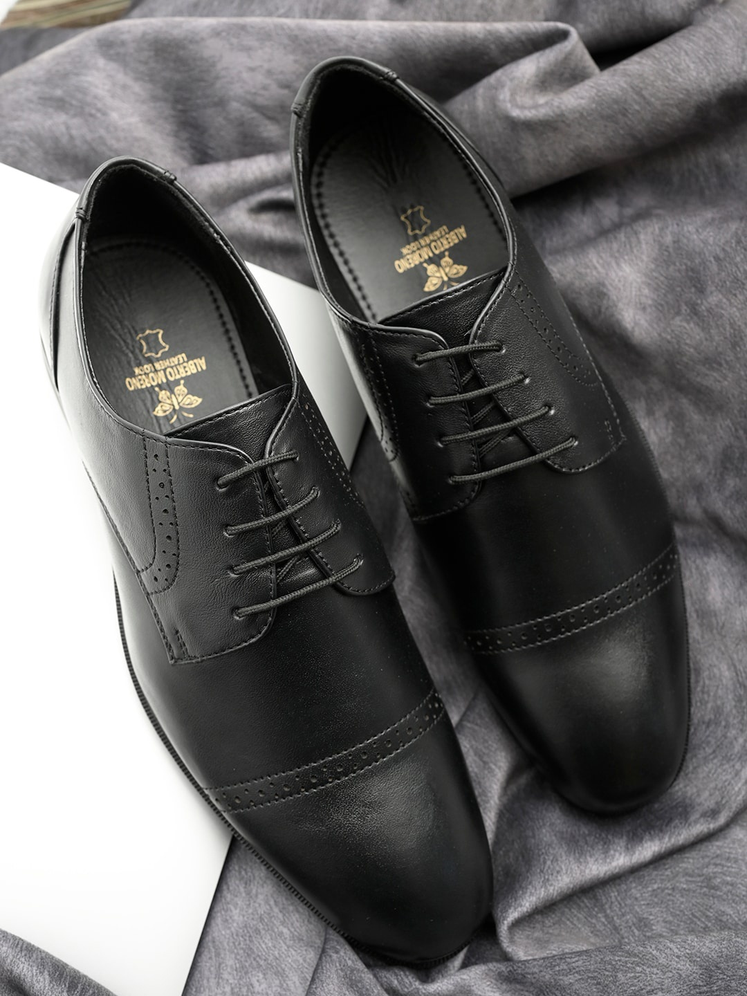 

ALBERTO MORENO Men Black Textured Formal Oxfords