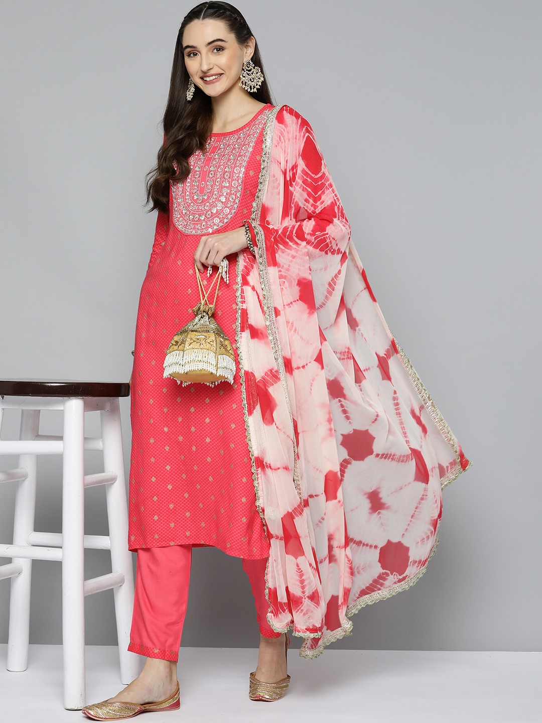 

HERE&NOW Women Embroidered Ethnic Printed Thread Work Kurta with Trousers & With Dupatta, Red