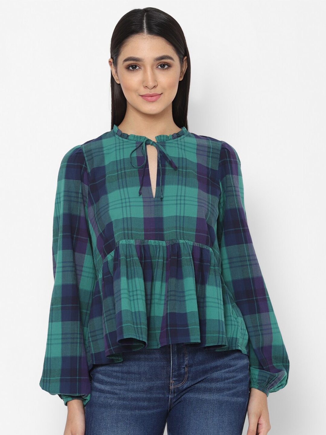 

AMERICAN EAGLE OUTFITTERS Green Checked Keyhole Neck Peplum Top