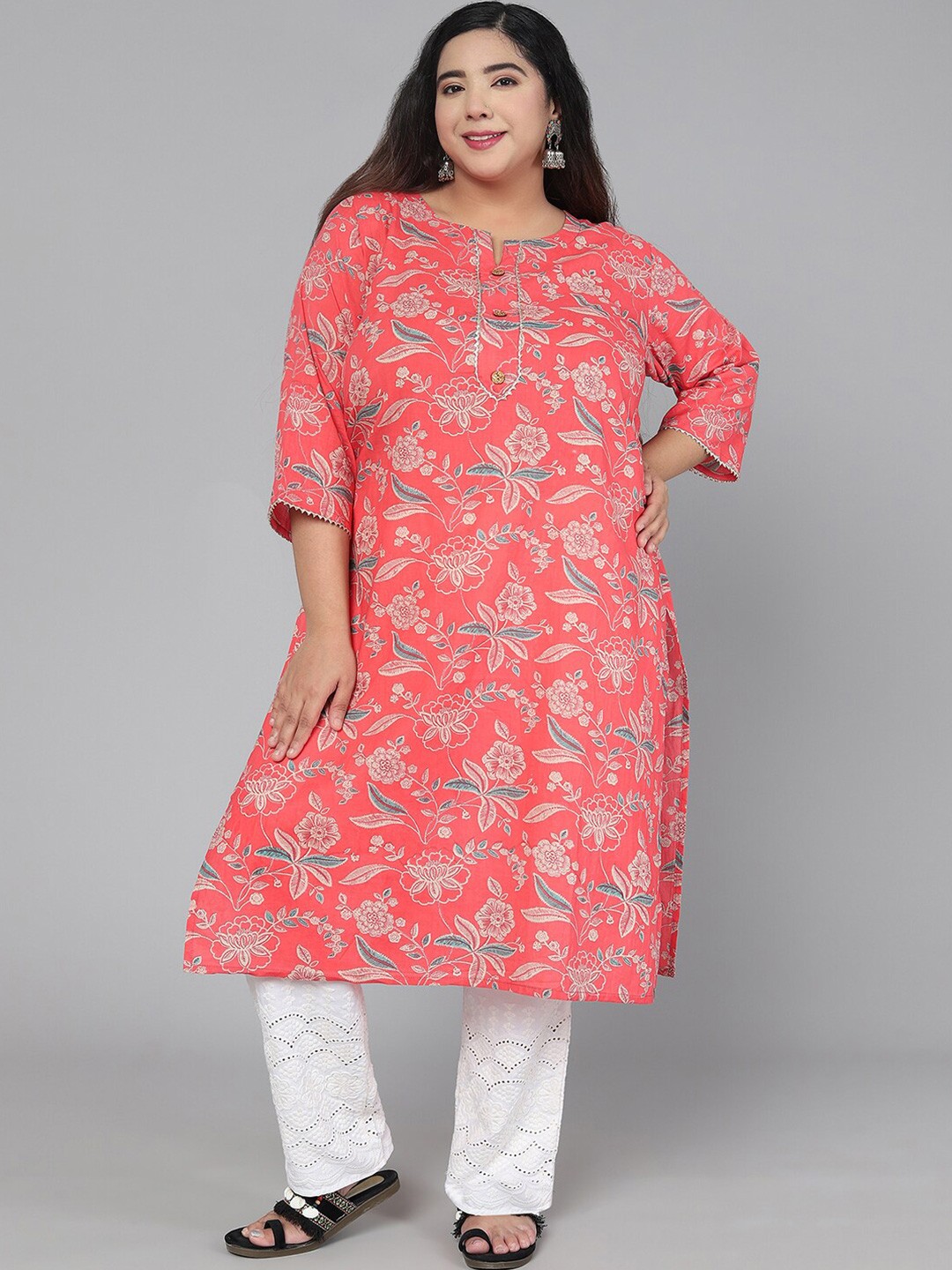 

Jevi Prints Women Pink & White Floral Printed Gotta Patti Pastels Kurta