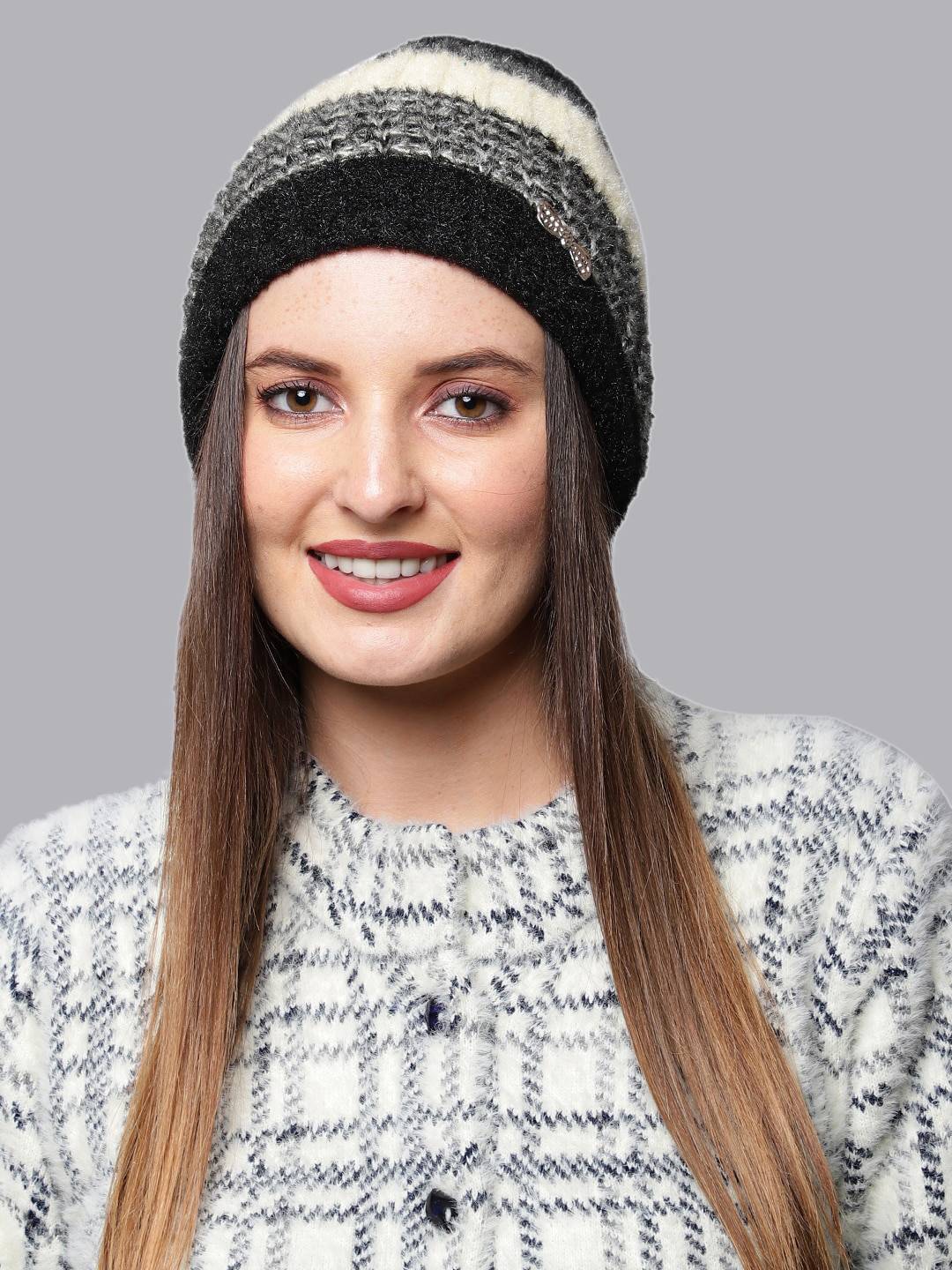 

ELLIS Women Black & Cream-Coloured Wool Beanie Cap