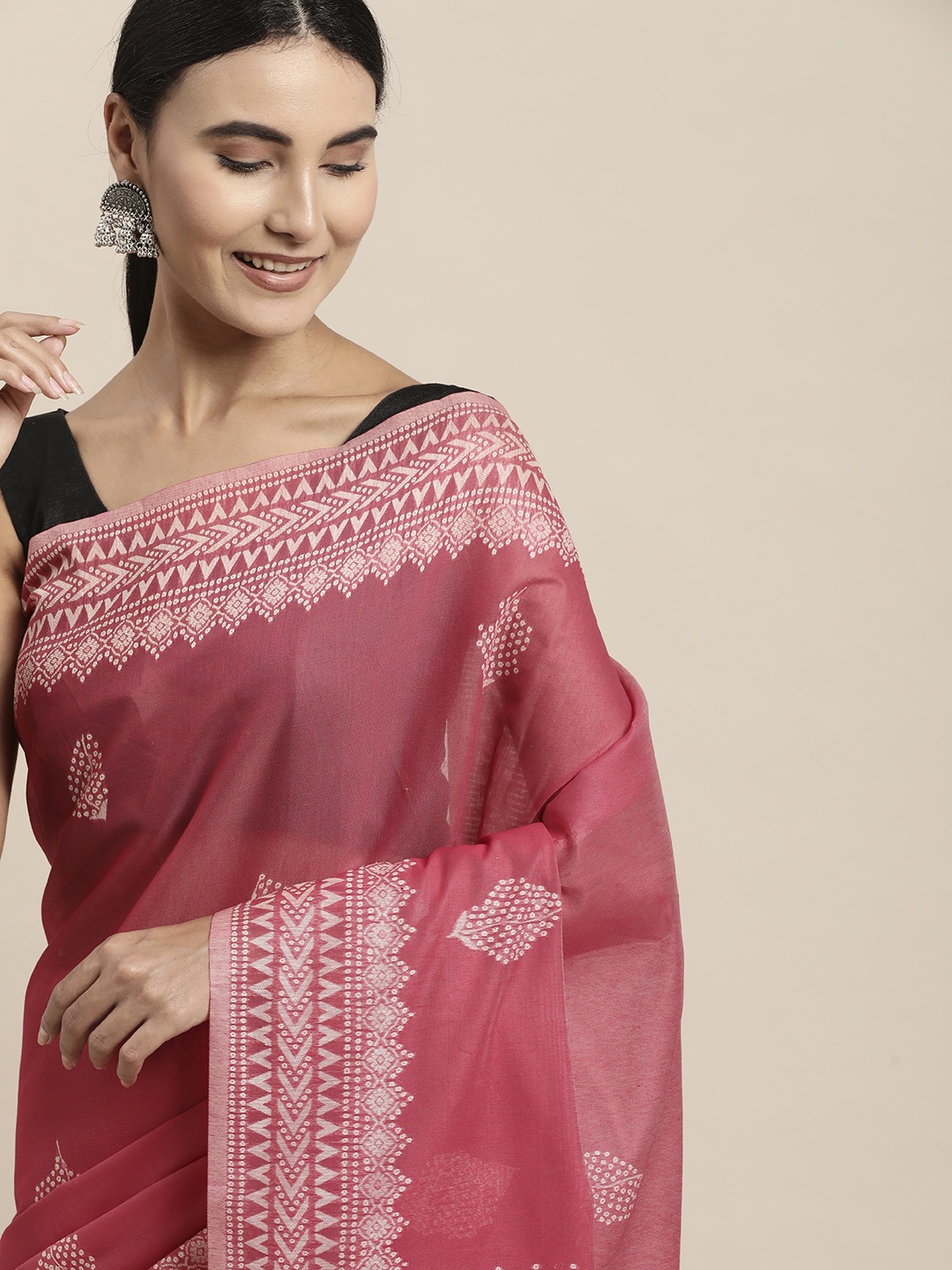 

VISHNU WEAVES Pink & White Ethnic Motifs Printed Khadi Saree