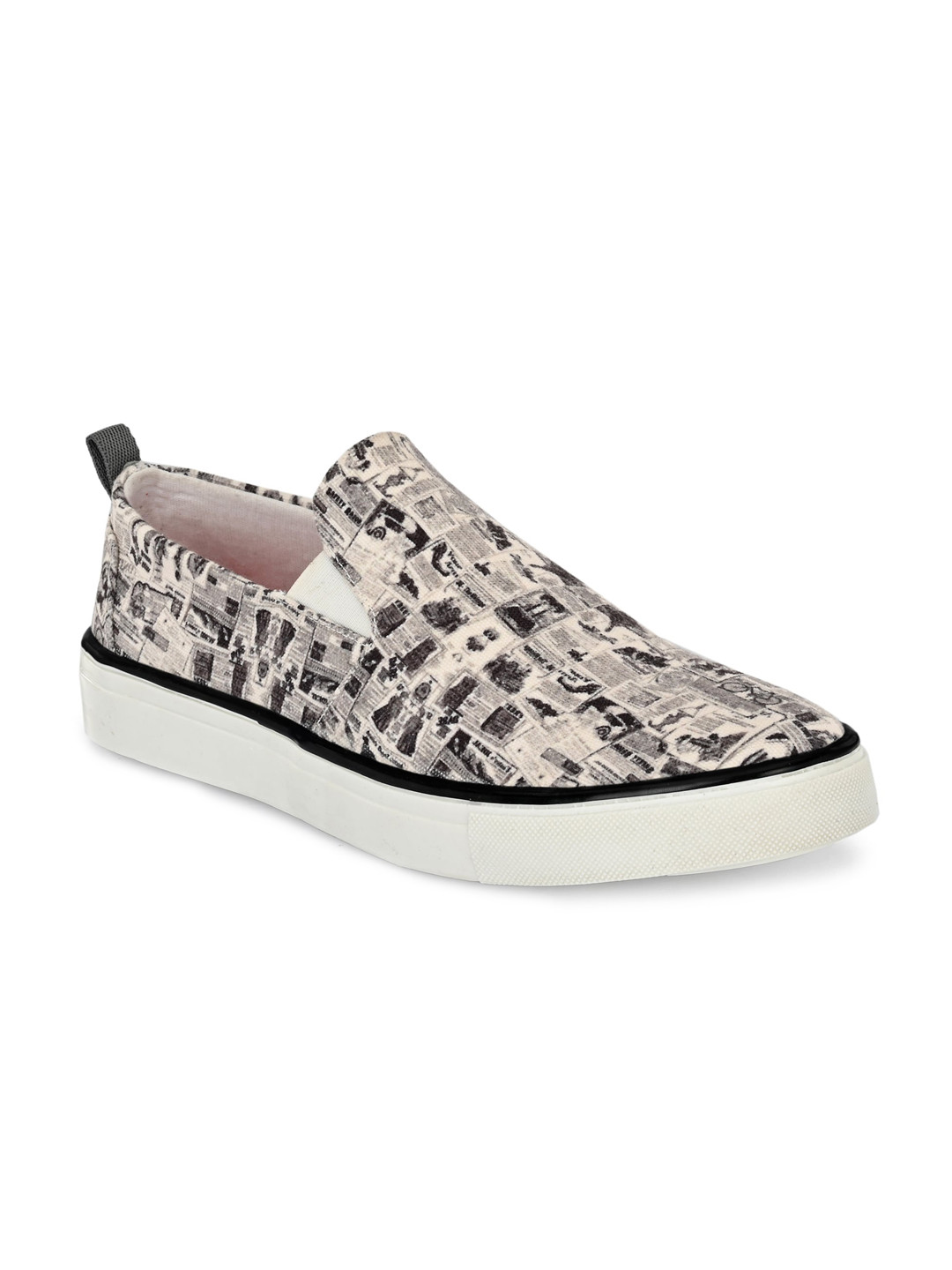 

EXTRIMOS Men White Printed Slip-On Casual Sneakers