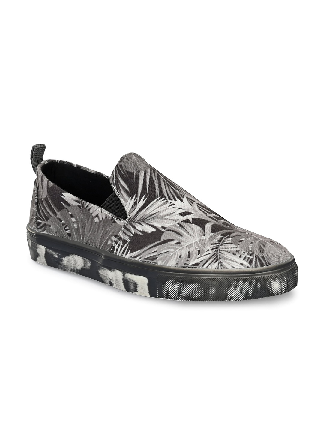 

EXTRIMOS Men Grey Printed Slip-On Sneakers