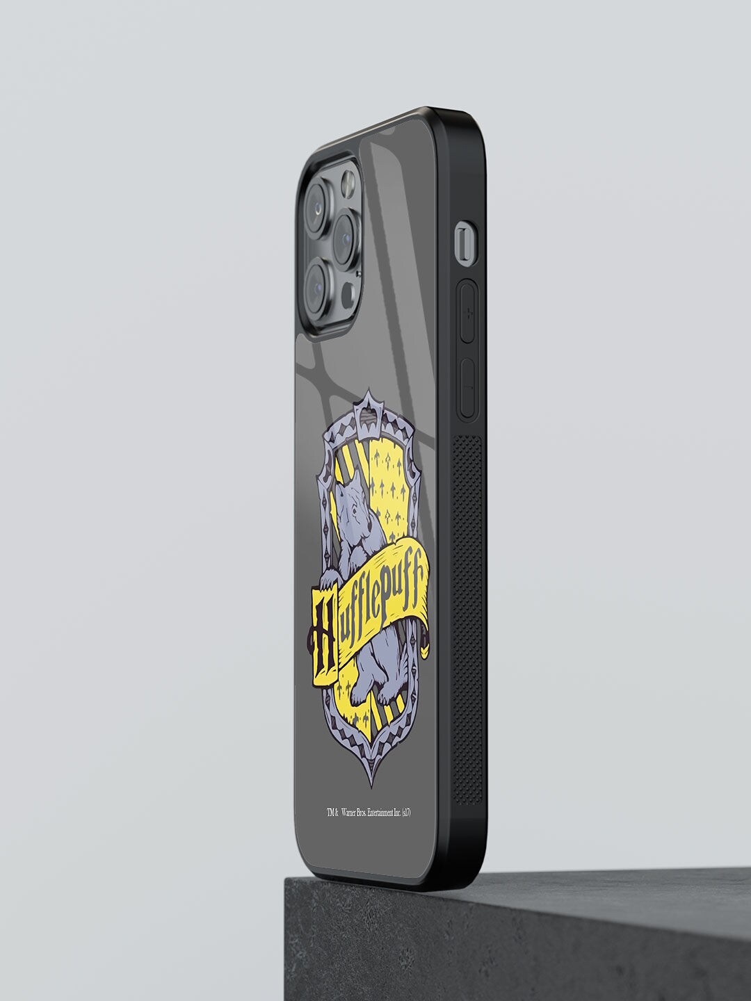 

macmerise Grey Printed Crest Hufflepuff iPhone 13 Pro Back Case