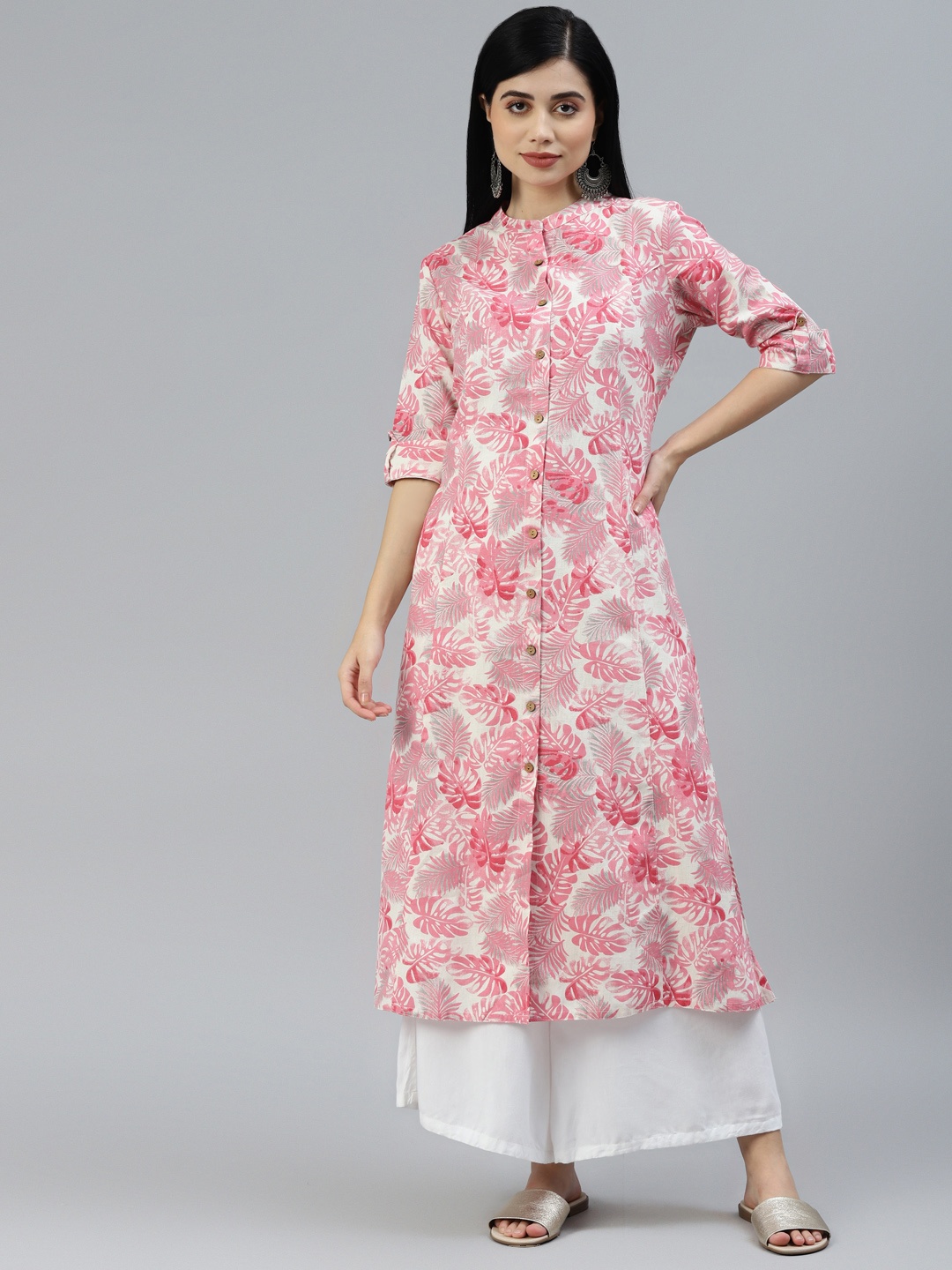 

Divena Women Pink & White Floral Printed Floral Kurta