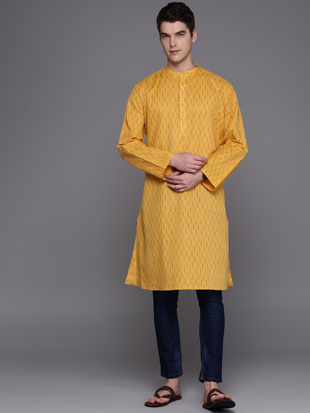 

Fabindia Men Mustard Yellow & Brown Linen Cotton Geometric Printed Straight Kurta