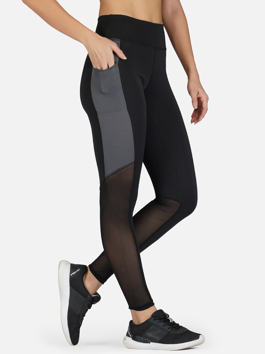 

IMPERATIVE Women Black Colourblocked Slim-Fit Tights