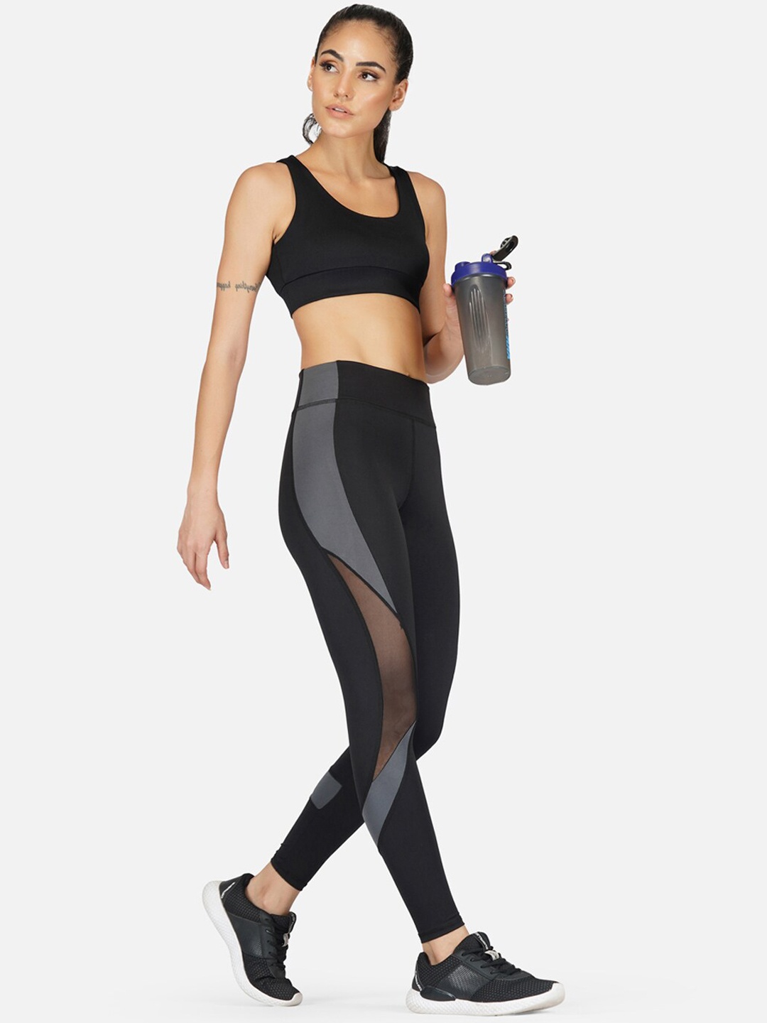 

IMPERATIVE Women Black Colourblocked Slim-Fit Tights