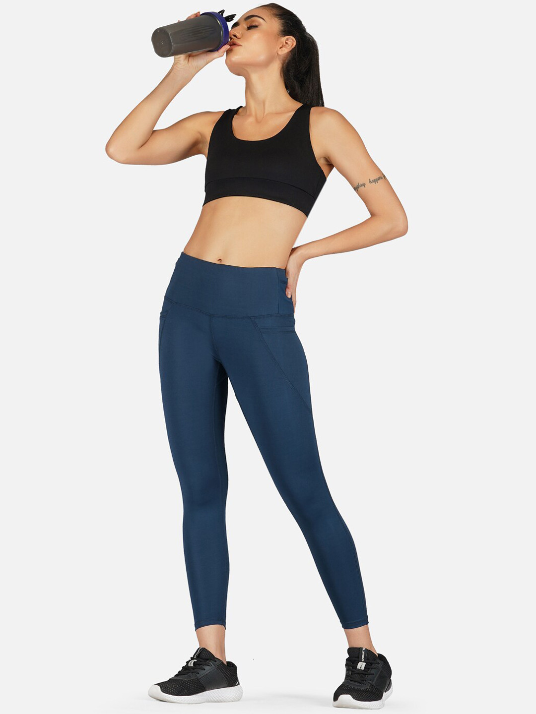 

IMPERATIVE Women Blue Solid Slim Dry-Fit Tights