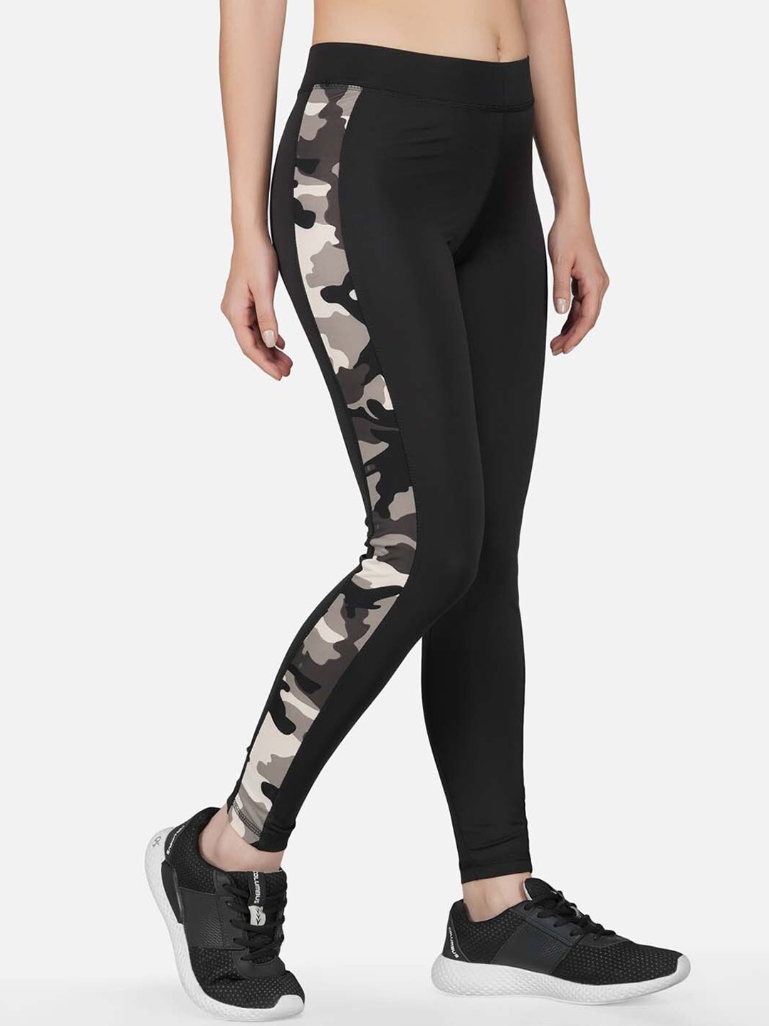 

NEU LOOK FASHION Women Black Solid Tights