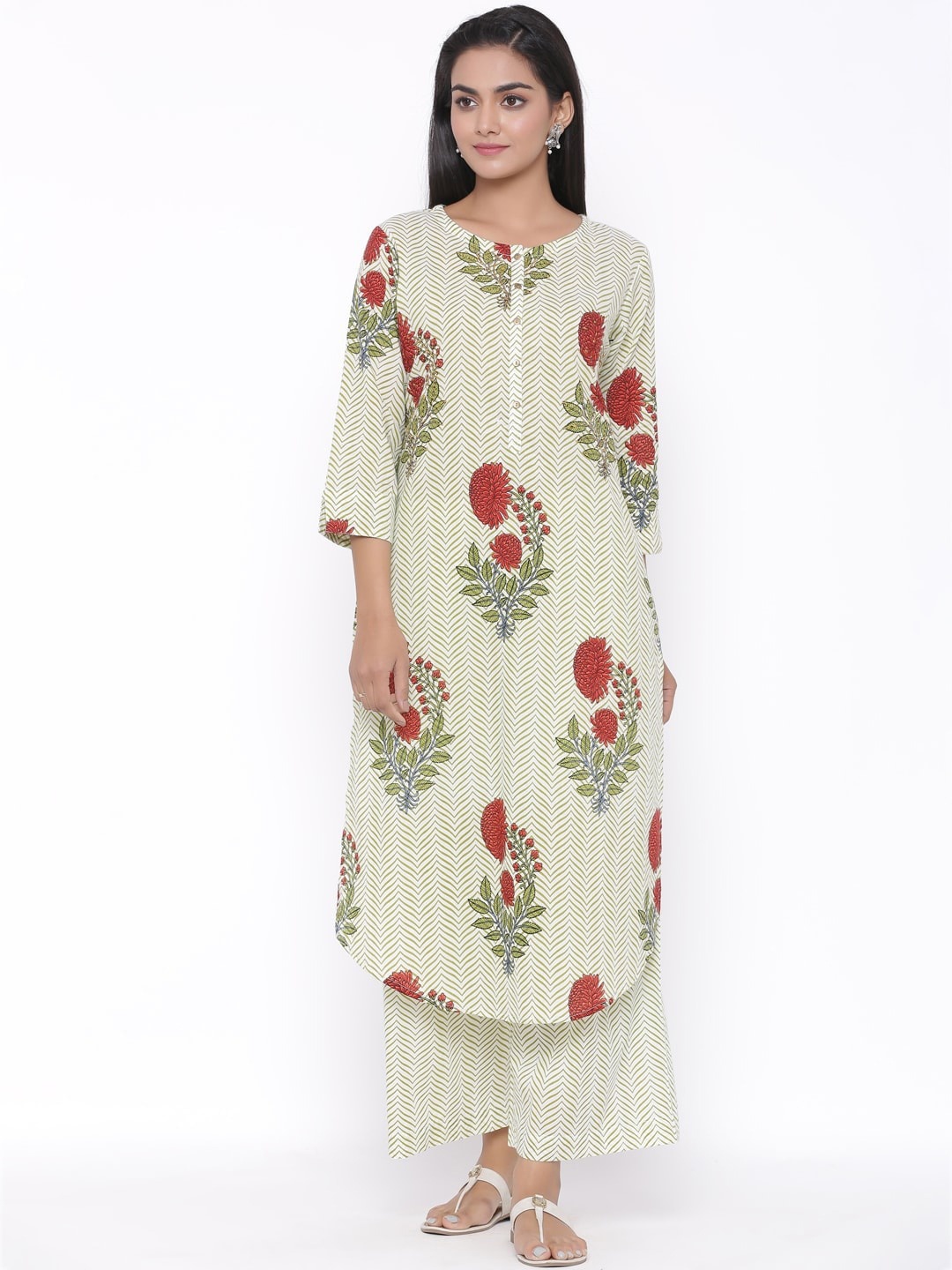 

fabGLOBAL Women Beige Floral Printed Panelled Pure Cotton Kurta with Palazzos