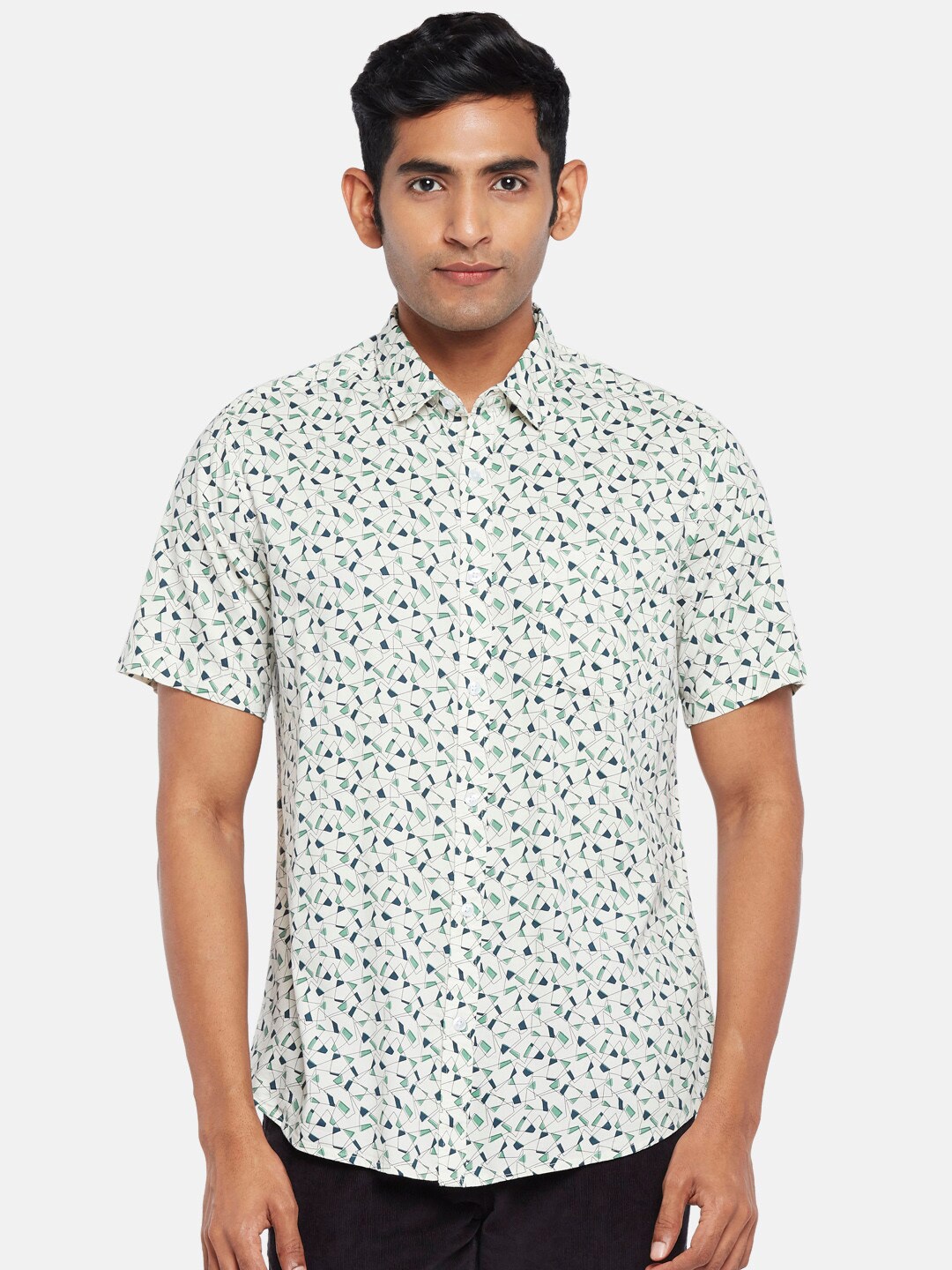 

BYFORD by Pantaloons Men White Printed Casual Shirt