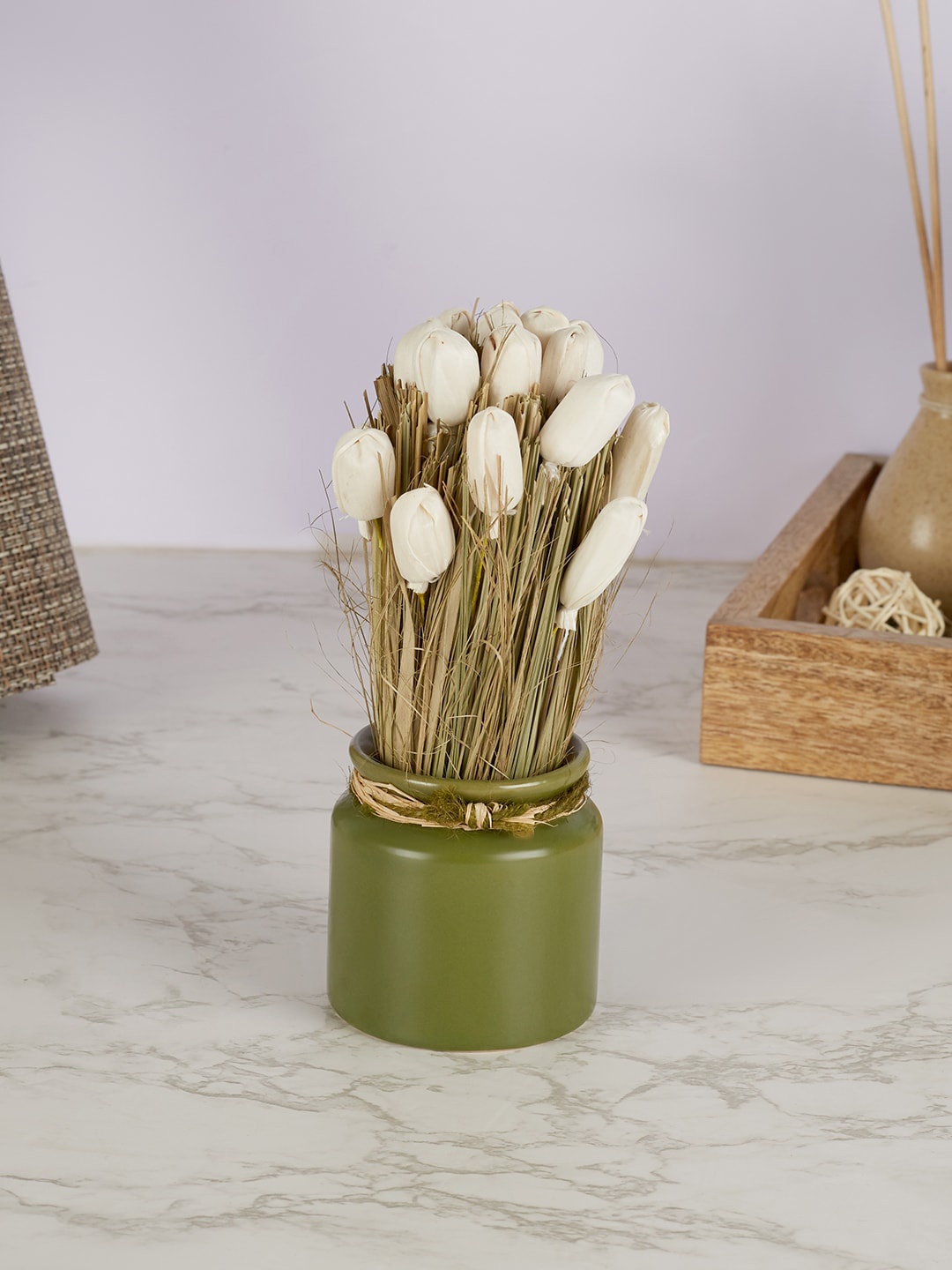 

HomeTown White & Green Fleur Dried Artificial Flowers and Plants