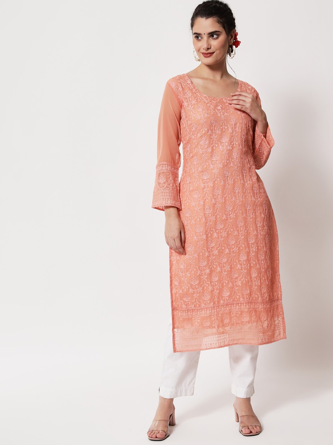 

VAIRAGEE Women Peach-Coloured Ethnic Motifs Embroidered Chikankari Georgette Kurta