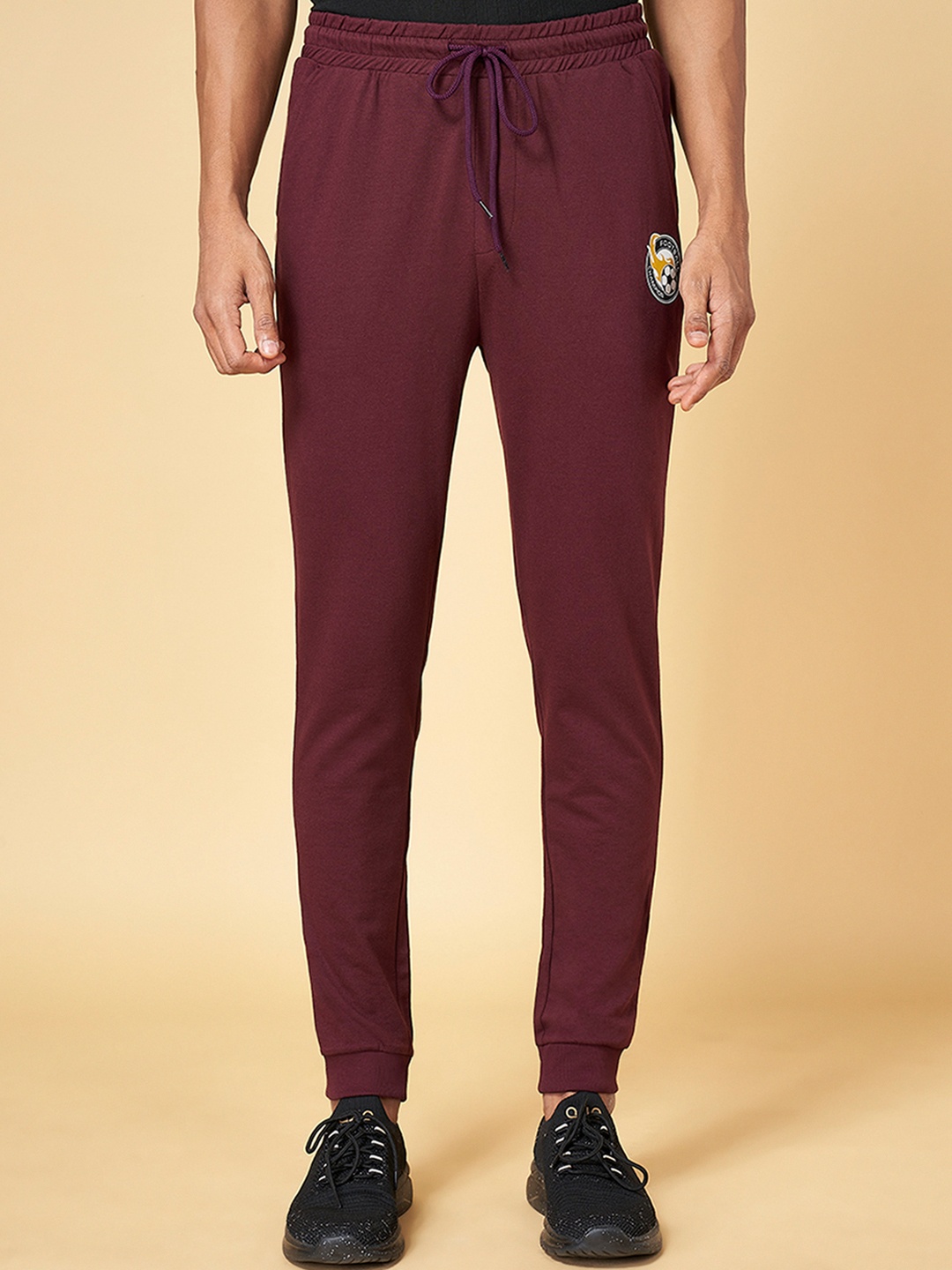 

Ajile by Pantaloons Men Red Solid Slim-Fit Joggers