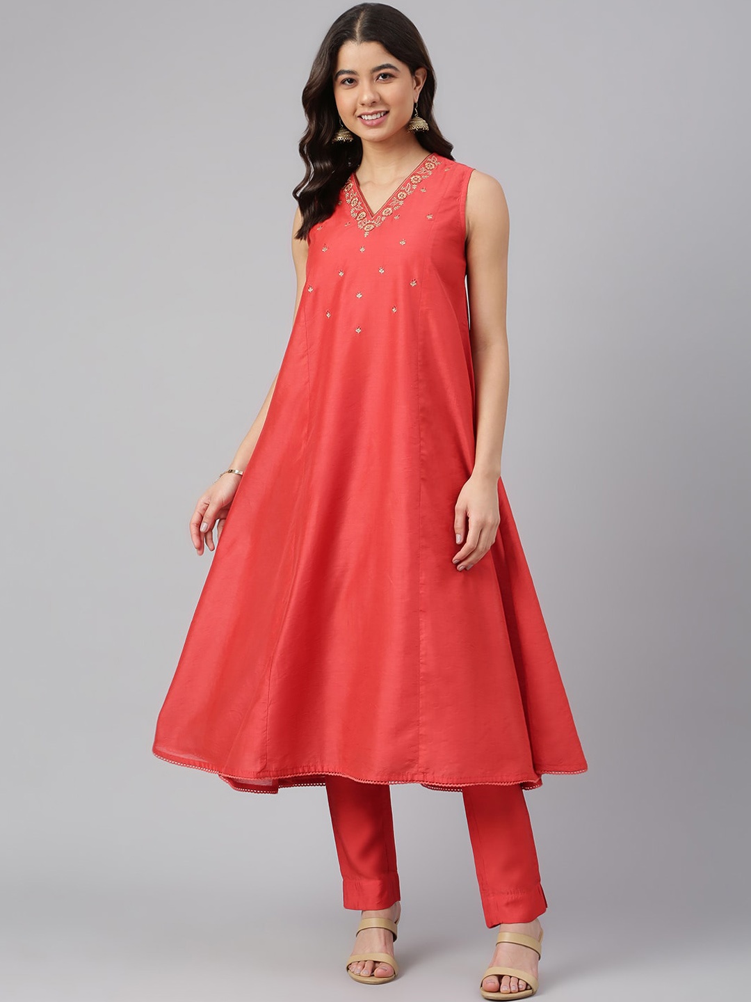 

Janasya Women Red Yoke Design Kurta with Trousers
