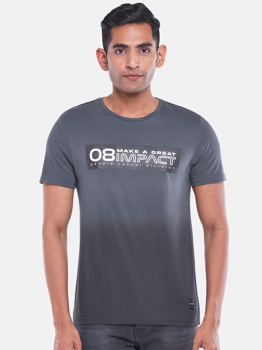 

People Men Grey Typography Printed Slim Fit T-shirt