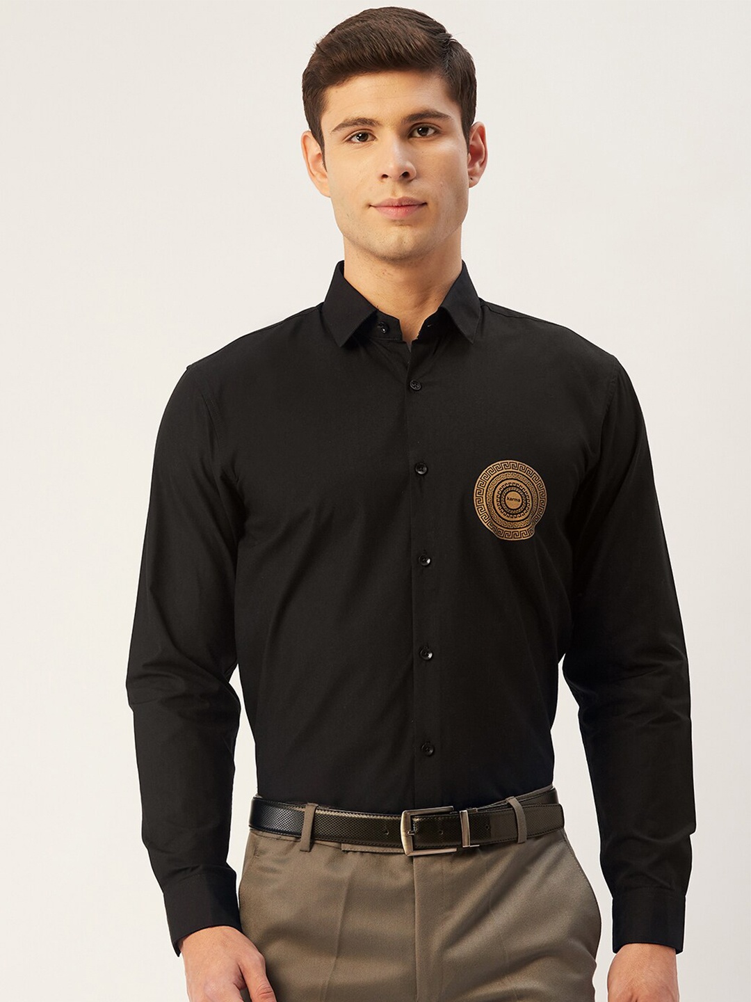 

JAINISH Men Black Classic Slim Fit Semiformal Shirt