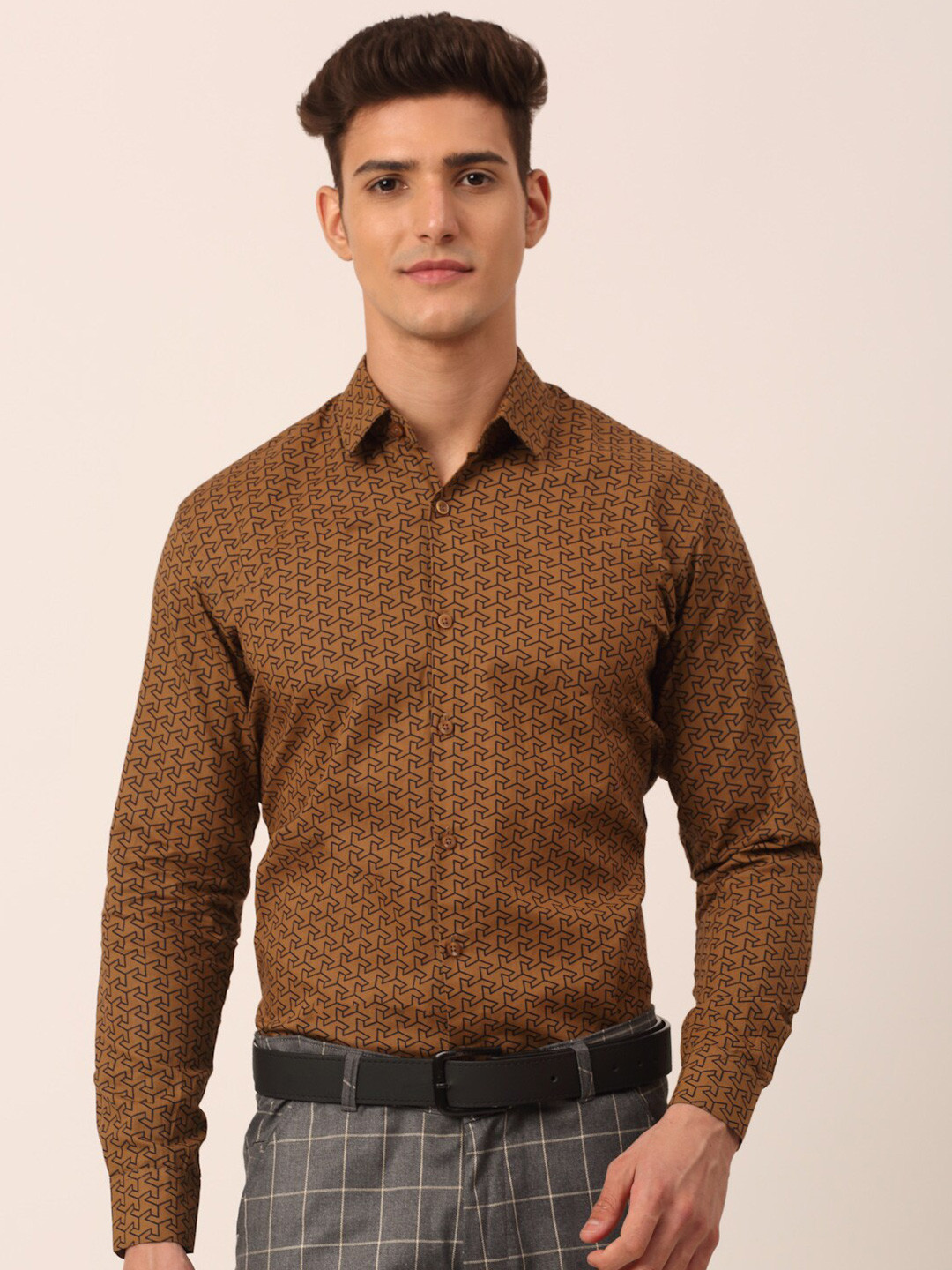 

JAINISH Men Black Classic Slim Fit Printed Formal Shirt