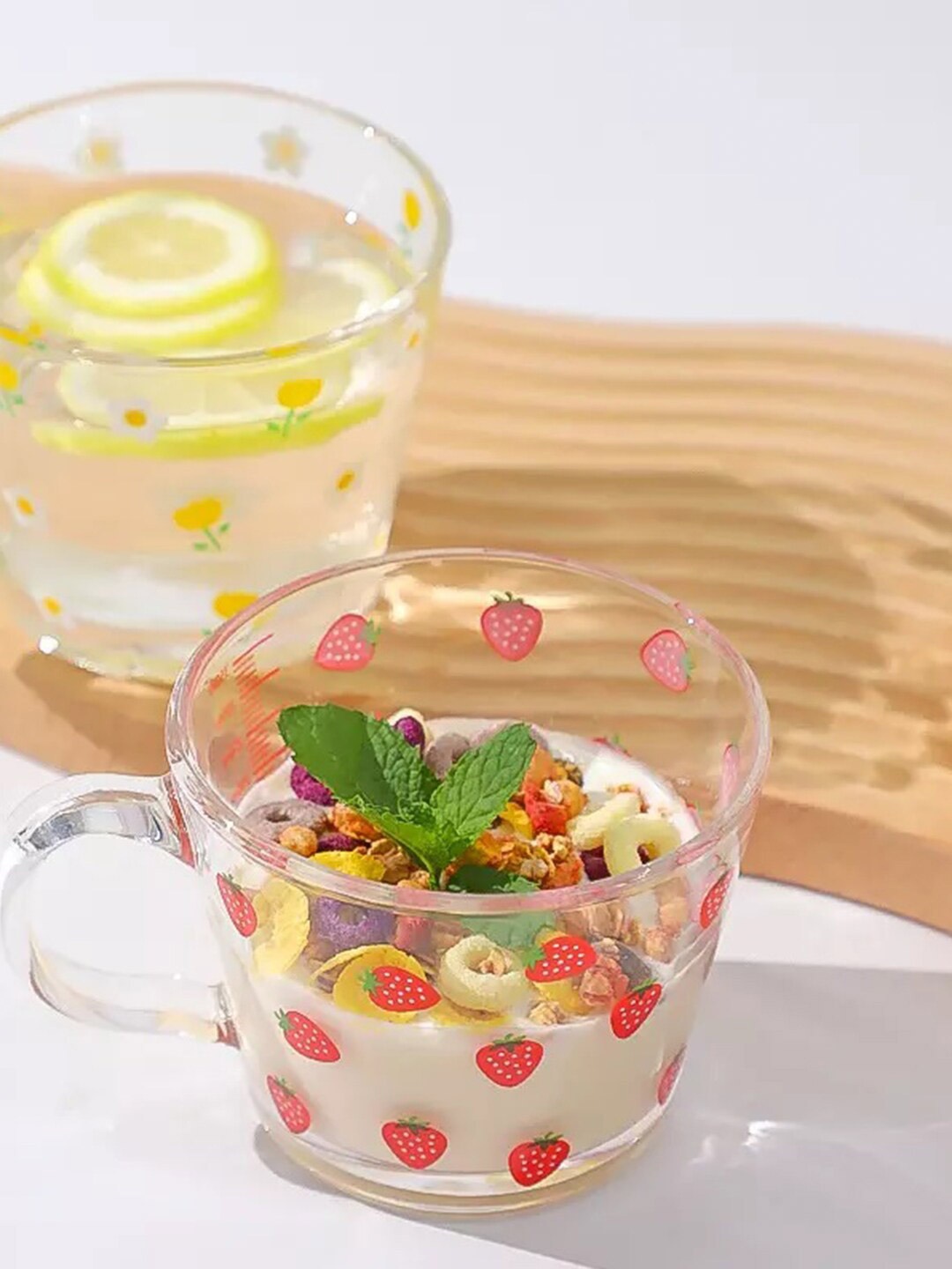 

MARKET99 Transparent And Red Printed Glass Mug 350 ml