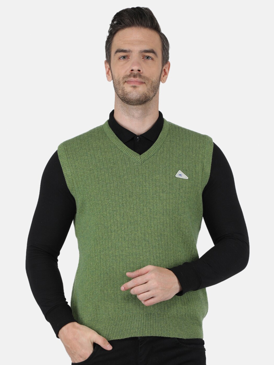 

Monte Carlo Men Green Solid Sweater Vest