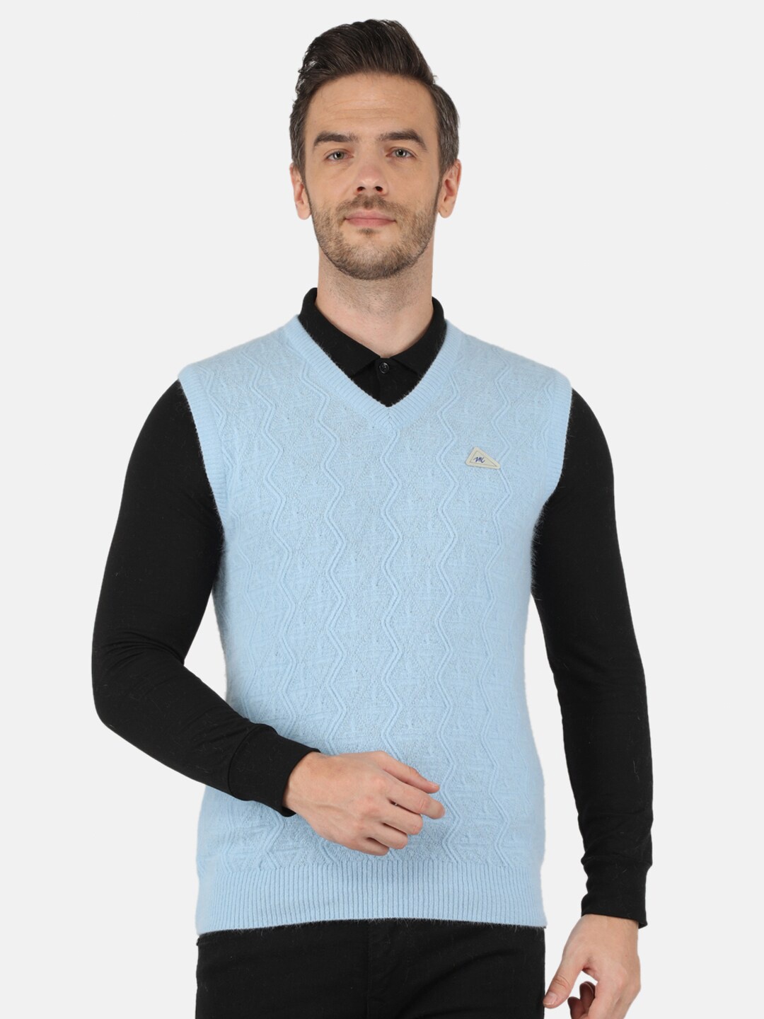 

Monte Carlo Men Blue Solid Sweater Vest