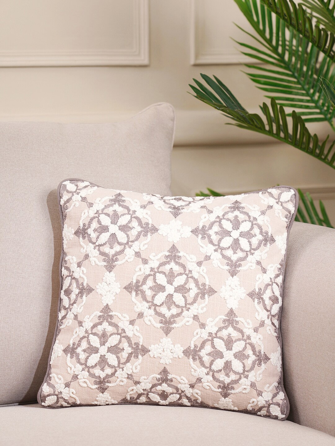 

Pure Home and Living Grey & Cream-Coloured Floral Square Cushion Covers