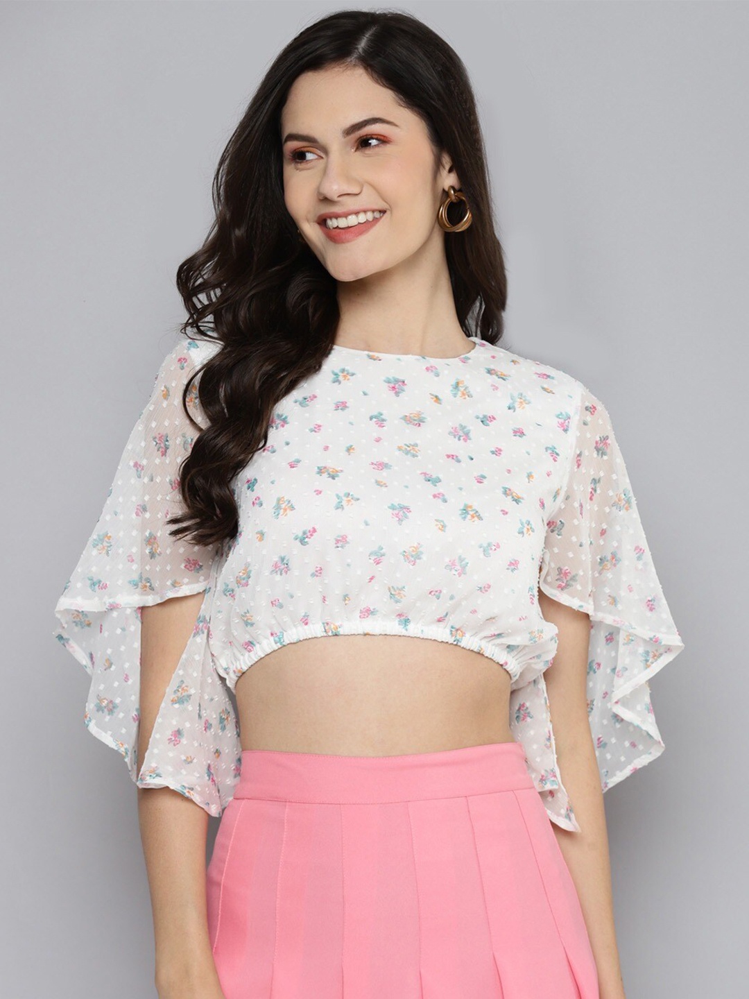 

SASSAFRAS Women White Floral Printed Polyester Crop Top