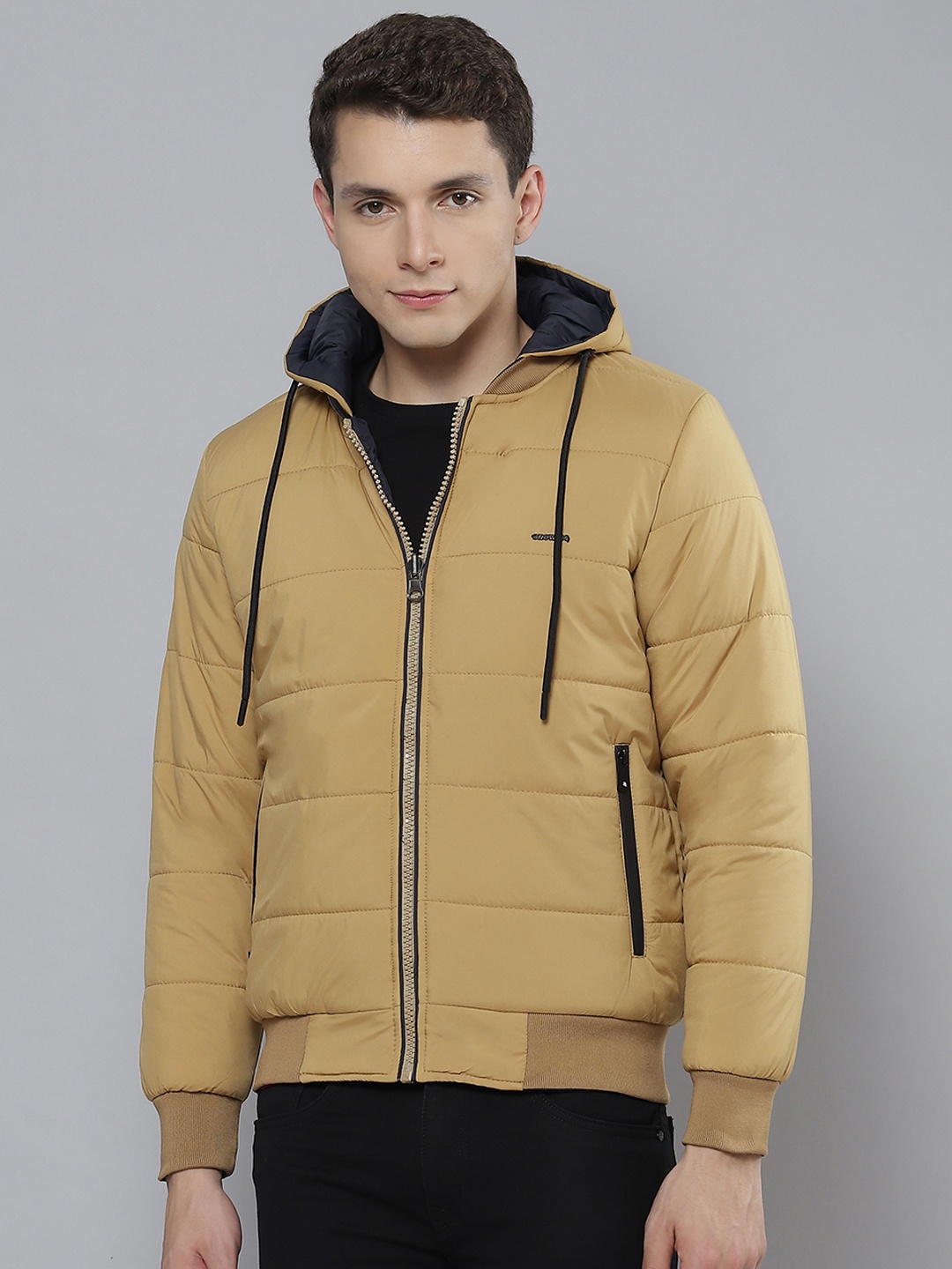 

Fort Collins Men Khaki Solid Padded Jacket