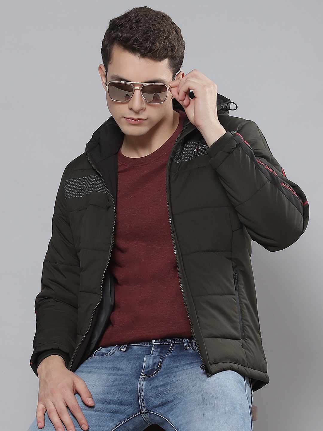 

Fort Collins Men Olive Green Solid Hooded Padded Jacket