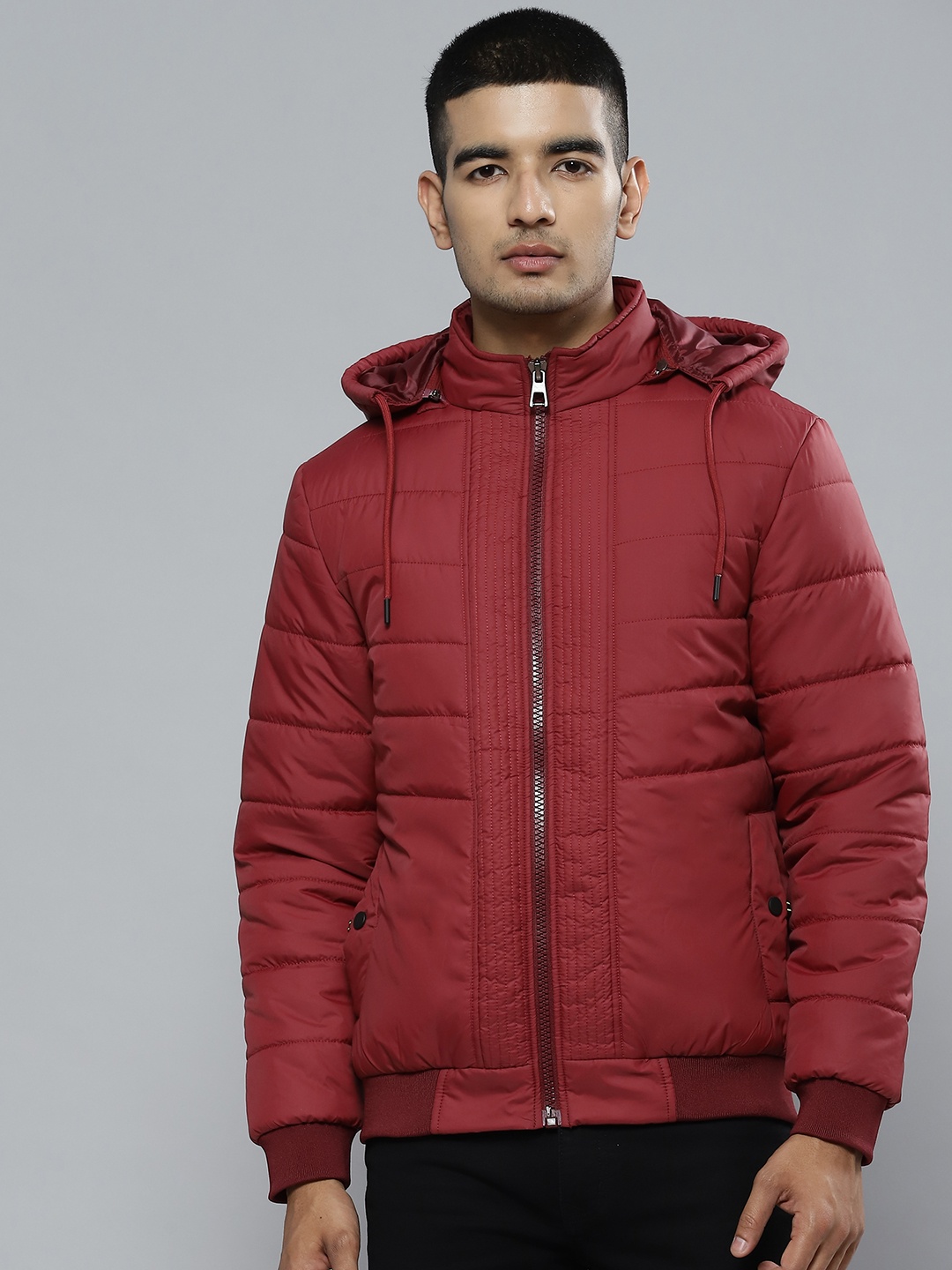 

Fort Collins Men Red Solid Bomber Jacket