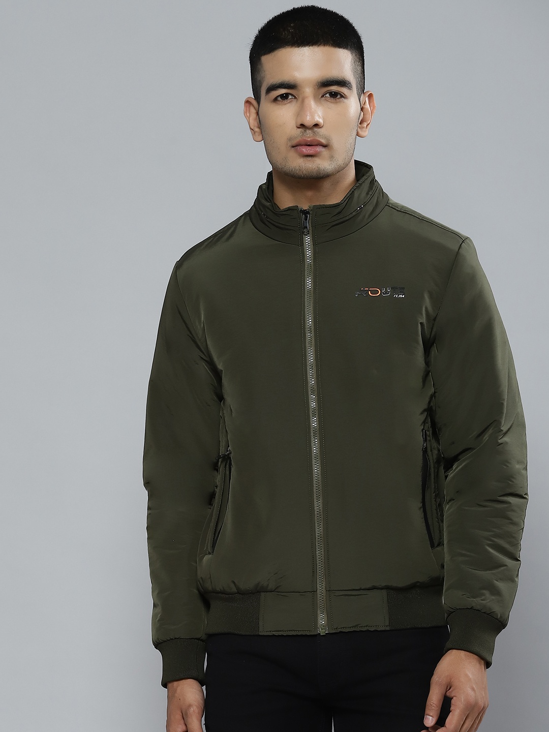 

Fort Collins Men Olive Green Solid Bomber Jacket