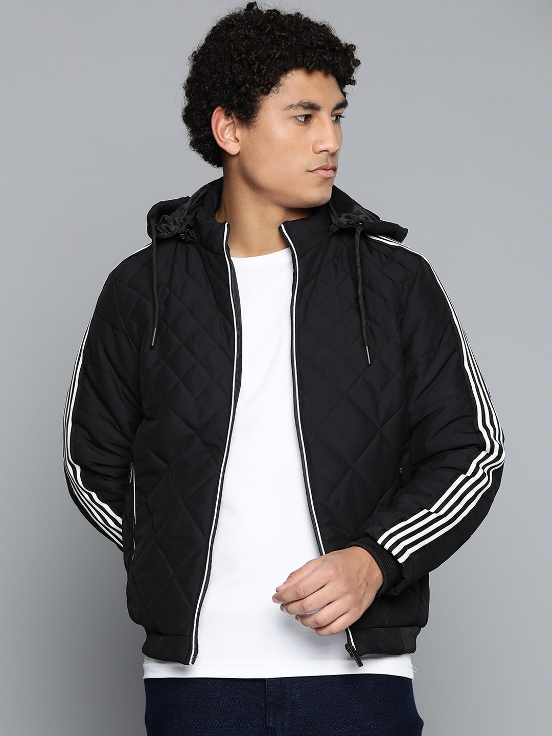 

Fort Collins Men Black Solid Padded Jacket