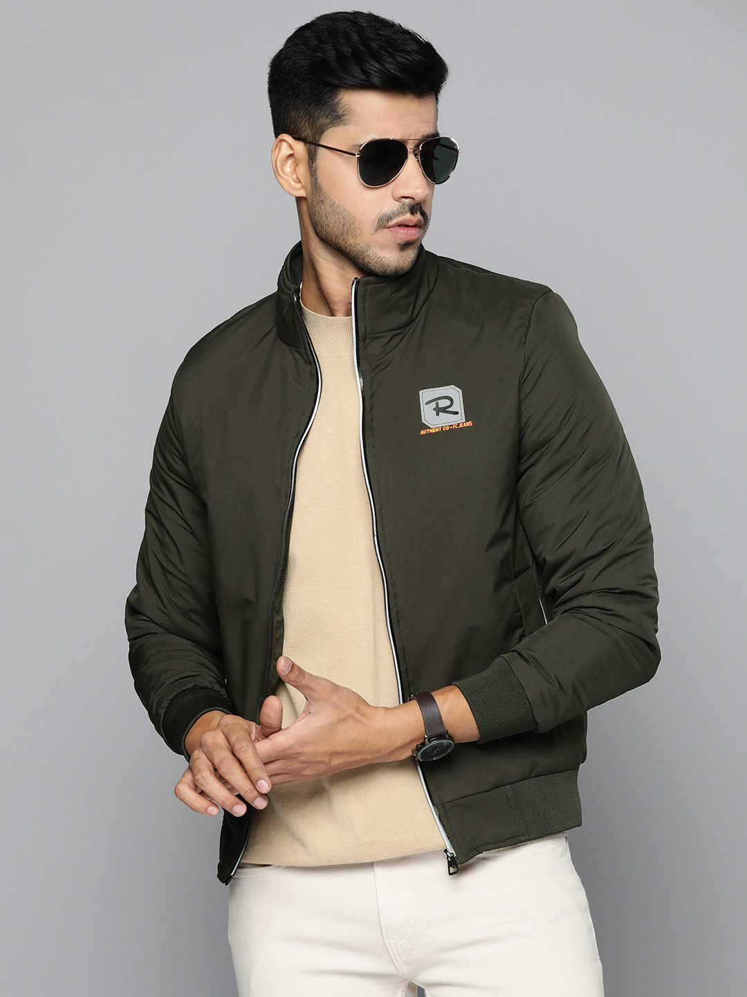

Fort Collins Men Olive Green Solid Padded Jacket